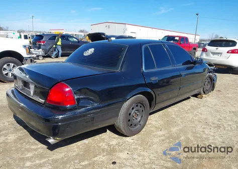 2011 Ford Crown Victoria Police Interceptor z USA, uszkodzony, nr VIN 2FABP7BV3BX120567